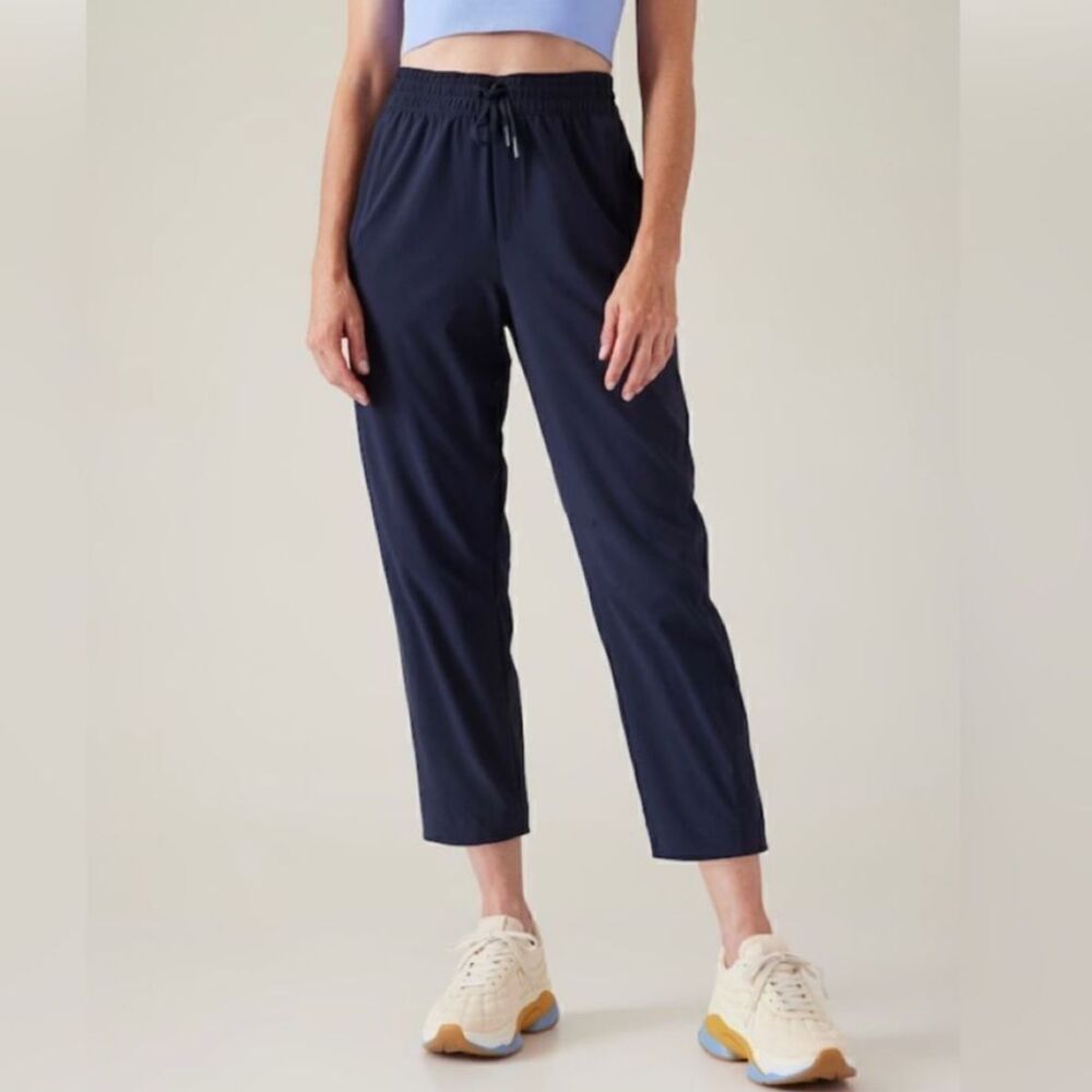 Athleta Arrival Straight Leg Pant Navy Blue Athletic Active Gym Travel Plus 18
